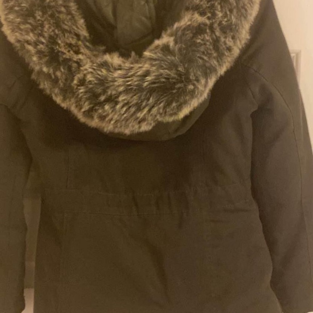 Girl’s warm jacket - Picture 3 of 3